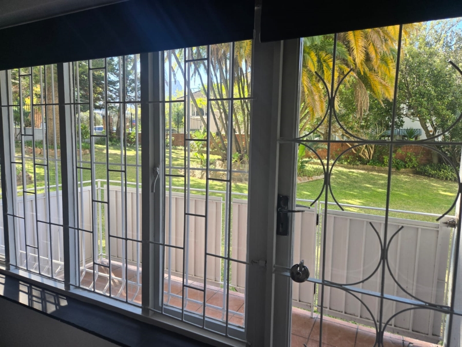 To Let 2 Bedroom Property for Rent in Kenilworth Western Cape